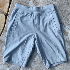 Lululemon shorts, size M (like new)